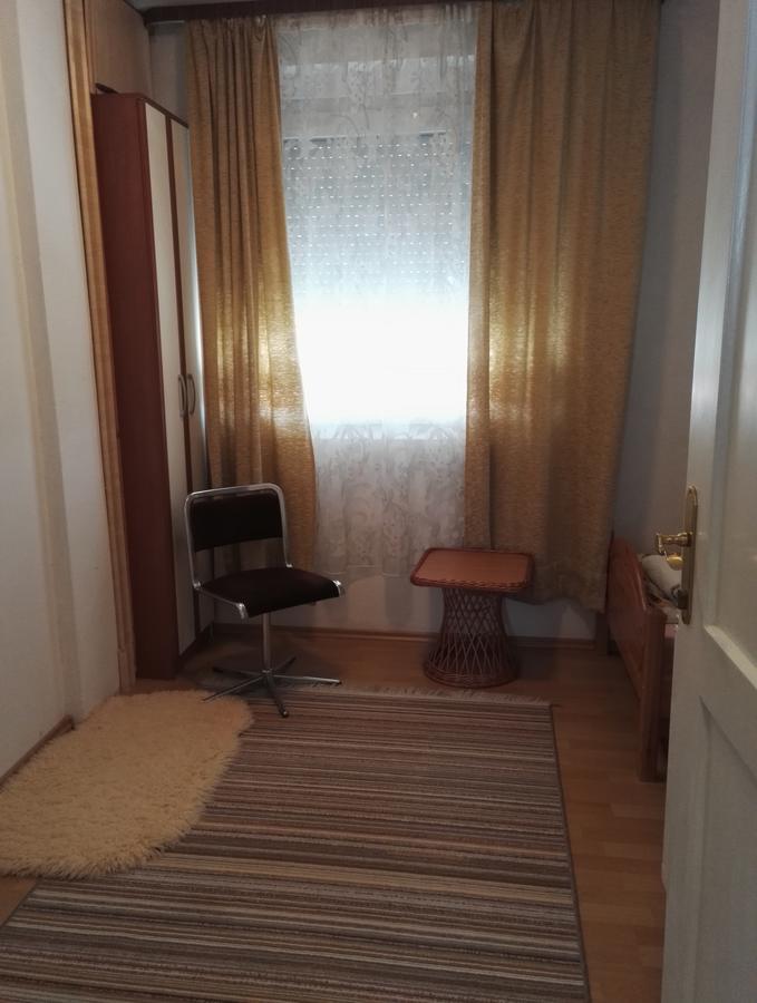 Prenociste Orhideja Hotell Odžak Exteriör bild